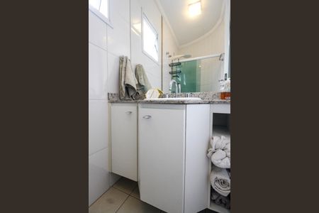 Casa à venda com 240m², 3 quartos e 4 vagasBanheiro