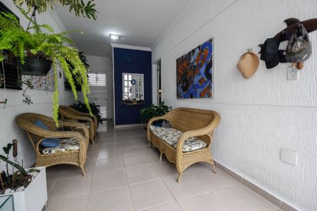 Casa à venda com 240m², 3 quartos e 4 vagasHall