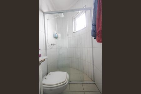 Casa à venda com 240m², 3 quartos e 4 vagasBanheiro da Suíte 1