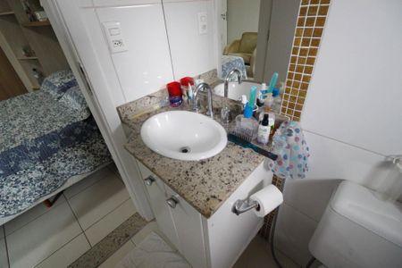 Casa à venda com 240m², 3 quartos e 4 vagasBanheiro da Suíte 1