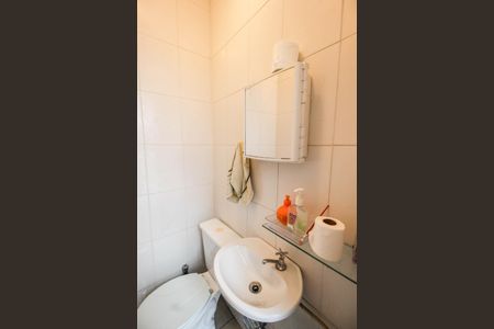 Casa à venda com 240m², 3 quartos e 4 vagasBanheiro de serviço