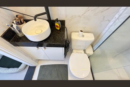 Apartamento à venda com 74m², 3 quartos e 2 vagas Apartamento à venda com 74m², 3 quartos e 2 vagasBanheiro da Suíte