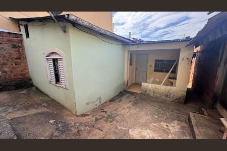 Casa à venda com 171m², 3 quartos e 1 vaga Casa à venda com 171m², 3 quartos e 1 vagaQuintal