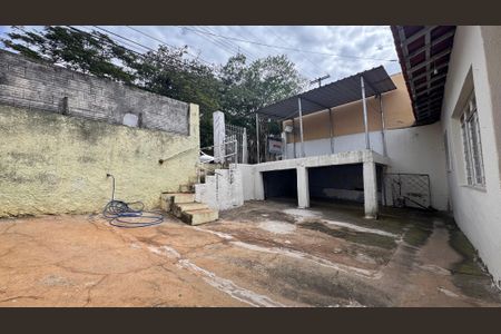 Casa à venda com 171m², 3 quartos e 1 vaga Casa à venda com 171m², 3 quartos e 1 vagaQuintal