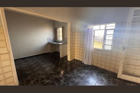 Casa à venda com 171m², 3 quartos e 1 vaga Casa à venda com 171m², 3 quartos e 1 vagaCopa