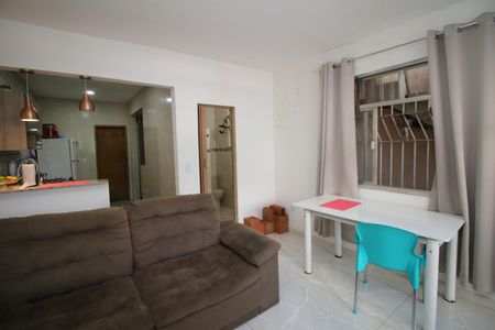 Casa à venda com 102m², 1 quarto e 1 vagaSala