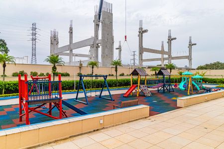 Apartamento à venda com 75m², 2 quartos e 1 vaga Apartamento à venda com 75m², 2 quartos e 1 vagaÁrea comum - Playground