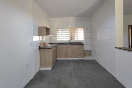 Casa à venda com 220m², 2 quartos e 2 vagas Casa à venda com 220m², 2 quartos e 2 vagasCozinha