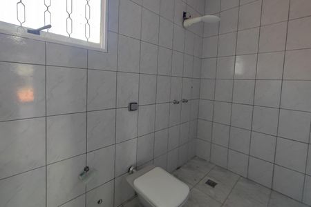 Casa à venda com 220m², 2 quartos e 2 vagas Casa à venda com 220m², 2 quartos e 2 vagasBanheiro Suíte 2