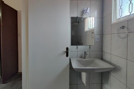 Casa à venda com 220m², 2 quartos e 2 vagas Casa à venda com 220m², 2 quartos e 2 vagasBanheiro Suíte 2