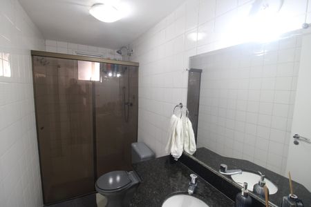 Apartamento à venda com 100m², 3 quartos e 2 vagasBanheiro 1