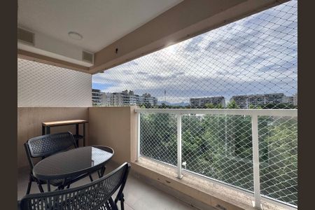 Apartamento à venda com 64m², 2 quartos e 1 vagaVaranda