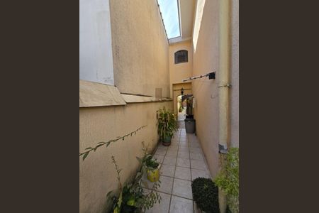 Casa à venda com 179m², 4 quartos e 2 vagas