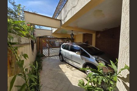 Casa à venda com 179m², 4 quartos e 2 vagas