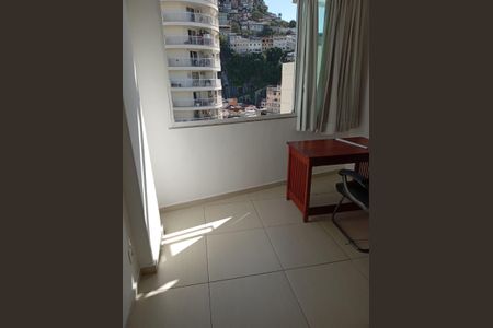 Apartamento à venda com 49m², 1 quarto e sem vaga