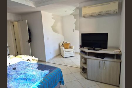 Casa à venda com 140m², 5 quartos e 2 vagas