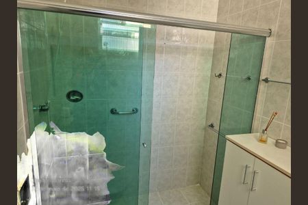Casa à venda com 140m², 5 quartos e 2 vagas