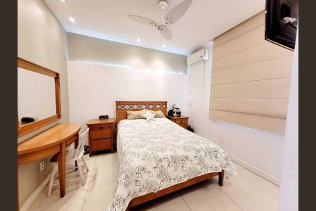 Casa à venda com 218m², 3 quartos e 5 vagas