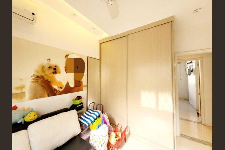 Casa à venda com 218m², 3 quartos e 5 vagas