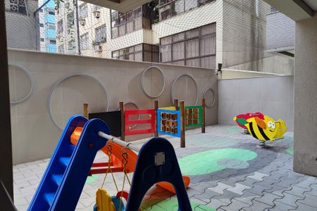 Apartamento à venda com 130m², 3 quartos e 2 vagasÁrea comum - Playground