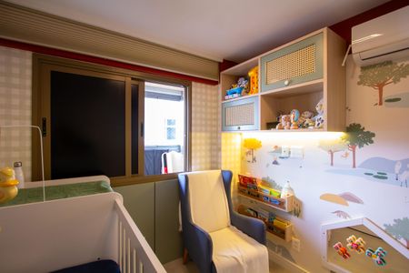 Apartamento à venda com 130m², 3 quartos e 2 vagasQuarto 