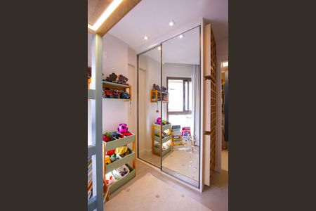 Apartamento à venda com 130m², 3 quartos e 2 vagasSuíte 1