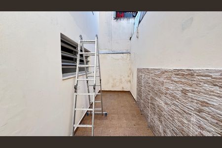 Casa à venda com 112m², 3 quartos e 1 vagaÁrea de Serviço - Quintal