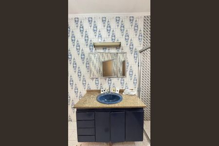 Casa à venda com 112m², 3 quartos e 1 vagaBanheiro