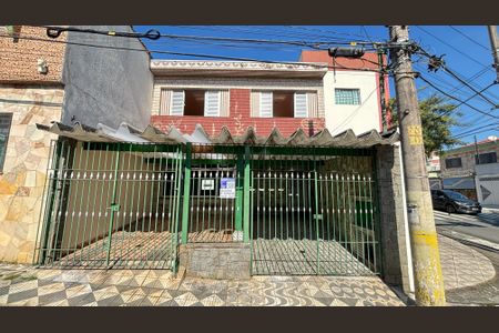 Casa à venda com 112m², 3 quartos e 1 vagaFachada