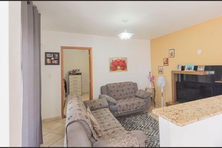 Casa à venda com 250m², 2 quartos e 2 vagas Casa à venda com 250m², 2 quartos e 2 vagasCasa 2- Sala