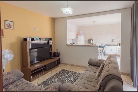 Casa à venda com 250m², 2 quartos e 2 vagas Casa à venda com 250m², 2 quartos e 2 vagasCasa 2- Sala