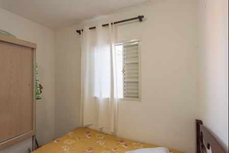 Casa à venda com 250m², 2 quartos e 2 vagas Casa à venda com 250m², 2 quartos e 2 vagasCasa 2- Quarto 2