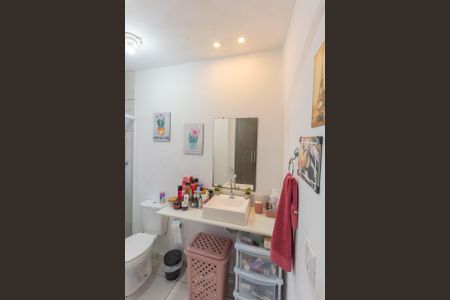 Casa à venda com 250m², 2 quartos e 2 vagas Casa à venda com 250m², 2 quartos e 2 vagasBanheiro da Suíte