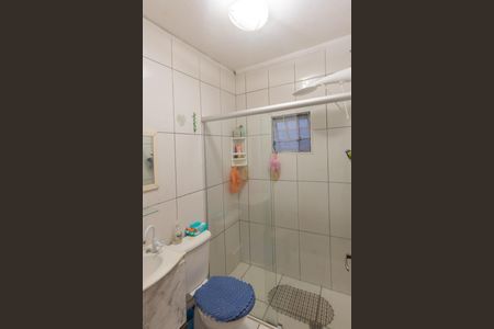 Casa à venda com 250m², 2 quartos e 2 vagas Casa à venda com 250m², 2 quartos e 2 vagasCasa 2- Banheiro