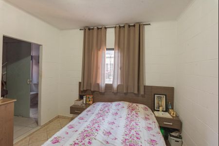 Casa à venda com 250m², 2 quartos e 2 vagas Casa à venda com 250m², 2 quartos e 2 vagasSuíte