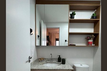 Apartamento à venda com 25m², 1 quarto e sem vaga Apartamento à venda com 25m², 1 quarto e sem vagaBanheiro