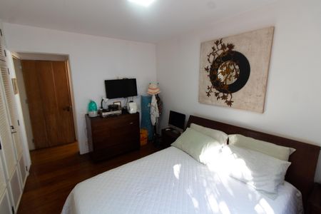 Casa à venda com 332m², 3 quartos e 6 vagas Casa à venda com 332m², 3 quartos e 6 vagasSuíte 2