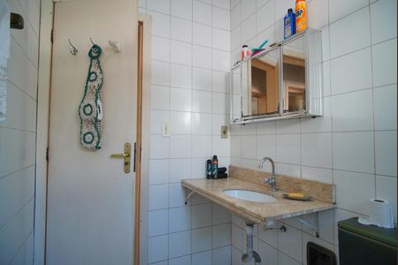 Apartamento à venda com 140m², 5 quartos e 4 vagas Apartamento à venda com 140m², 5 quartos e 4 vagasBanheiro