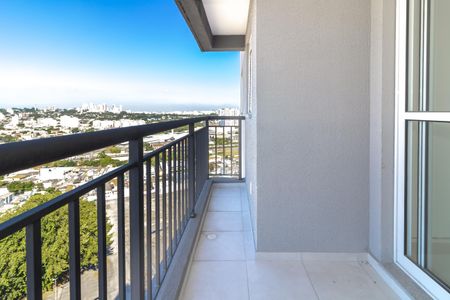 Apartamento à venda com 55m², 3 quartos e 1 vaga Apartamento à venda com 55m², 3 quartos e 1 vagaVaranda