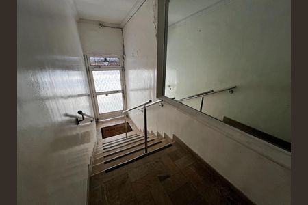 Apartamento à venda com 45m², 1 quarto e sem vaga Apartamento à venda com 45m², 1 quarto e sem vagaHall