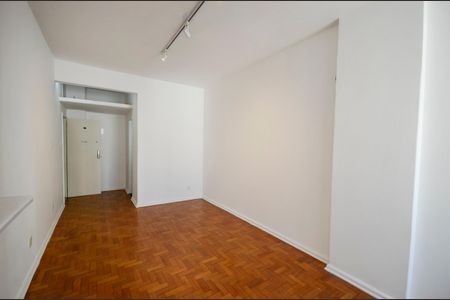 Apartamento à venda com 45m², 1 quarto e sem vaga Apartamento à venda com 45m², 1 quarto e sem vagaSala