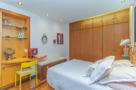 Apartamento à venda com 190m², 4 quartos e 3 vagas Apartamento à venda com 190m², 4 quartos e 3 vagasFoto 41