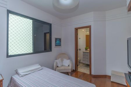 Apartamento à venda com 190m², 4 quartos e 3 vagas Apartamento à venda com 190m², 4 quartos e 3 vagasFoto 19