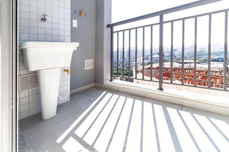 Apartamento à venda com 41m², 2 quartos e 1 vaga Apartamento à venda com 41m², 2 quartos e 1 vagaVaranda