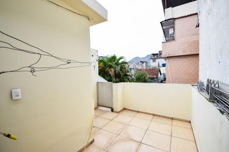 Casa de condomínio à venda com 324m², 3 quartos e sem vaga Casa de condomínio à venda com 324m², 3 quartos e sem vagaÁrea de Serviço (2º Andar)