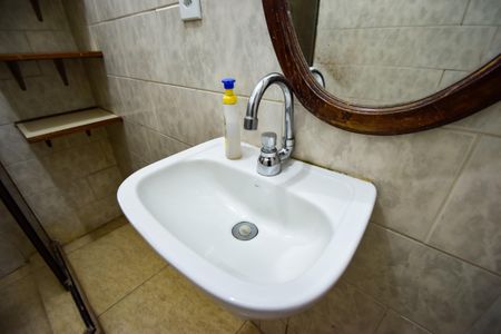 Casa de condomínio à venda com 324m², 3 quartos e sem vaga Casa de condomínio à venda com 324m², 3 quartos e sem vagaBanheiro (2º Andar)