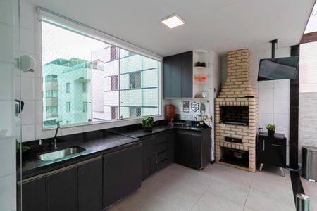 Apartamento à venda com 176m², 3 quartos e 1 vaga Apartamento à venda com 176m², 3 quartos e 1 vagaCobertura