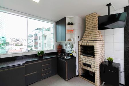 Apartamento à venda com 176m², 3 quartos e 1 vaga Apartamento à venda com 176m², 3 quartos e 1 vagaCobertura