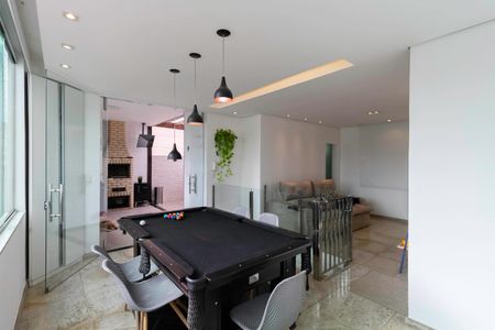 Apartamento à venda com 176m², 3 quartos e 1 vaga Apartamento à venda com 176m², 3 quartos e 1 vagaCobertura - Sala