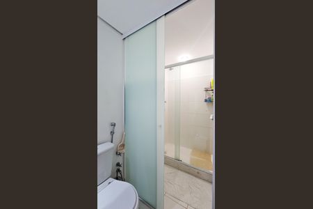 Apartamento à venda com 116m², 2 quartos e 2 vagas Apartamento à venda com 116m², 2 quartos e 2 vagasBanheiro Social